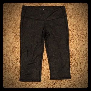 Athleta cropped leggings